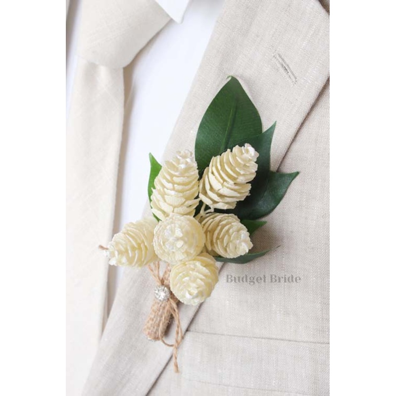 Alexander Boutonniere  – #210 – $28.50