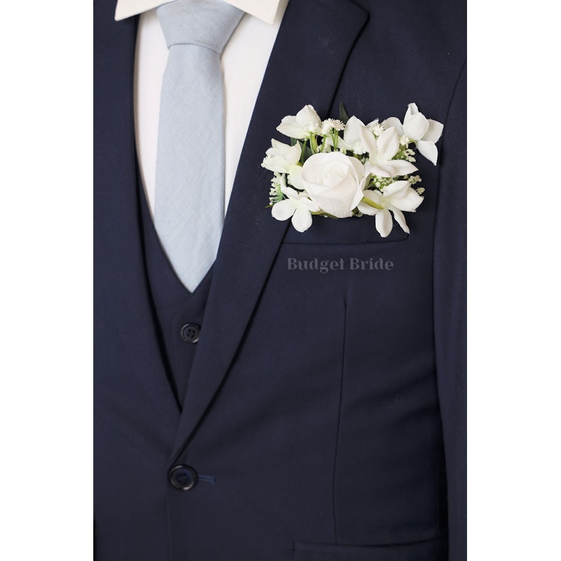 Andre Boutonniere  – #233 – $38.50