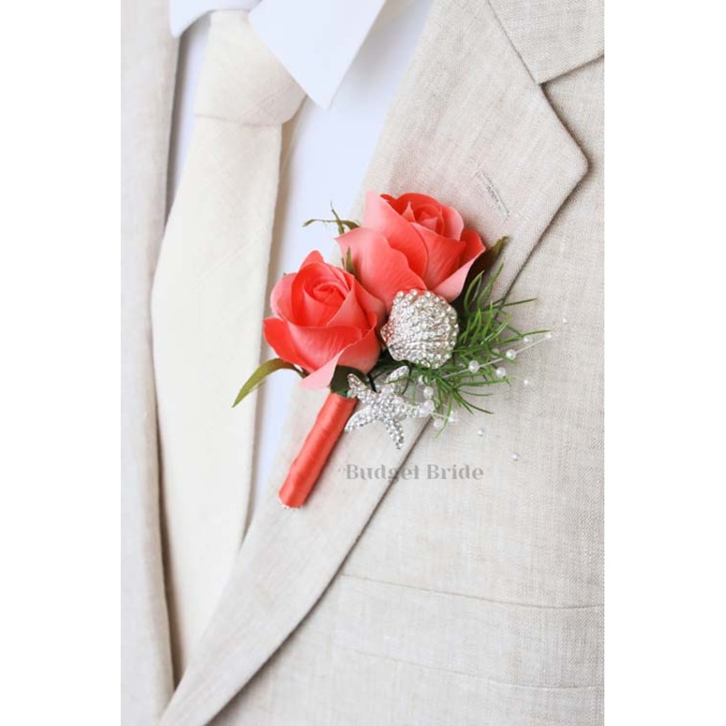 Aiden Boutonniere  – #120 – $31.50