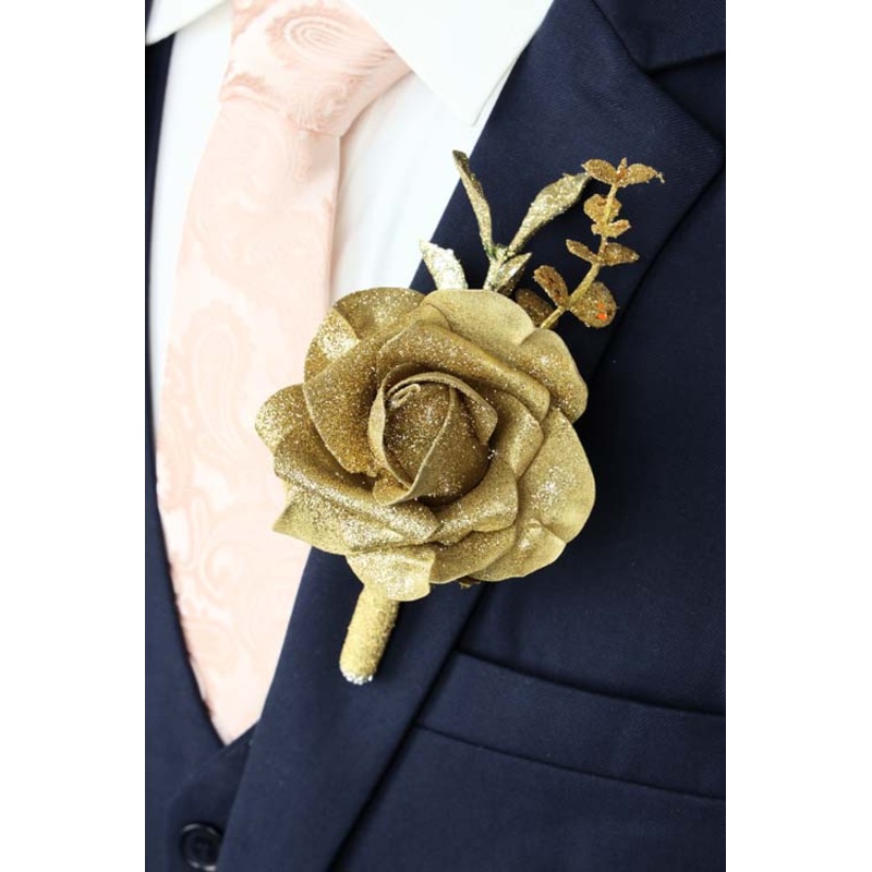 Wyatt Boutonniere – #125 –  $32.50