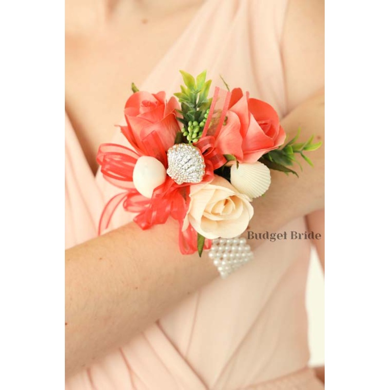Susan Corsage – #WC058 – $38.50