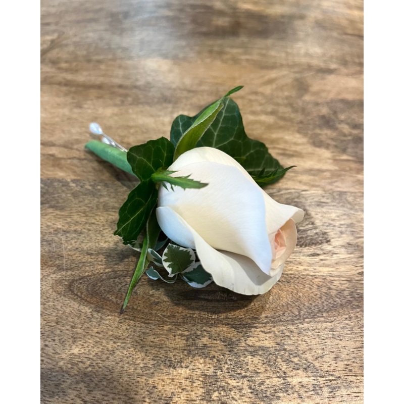 Pocket Rocket – Boutonniere-White & Pink & Red