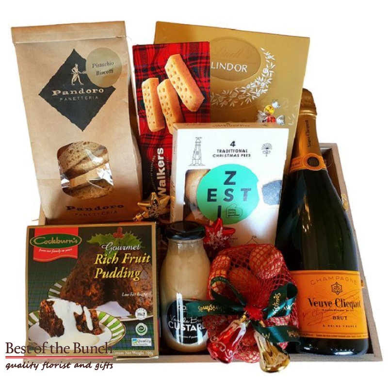 Christmas Gourmet Gift Box Christmas Puddings Mince Pies & Traditional Christmas Treats