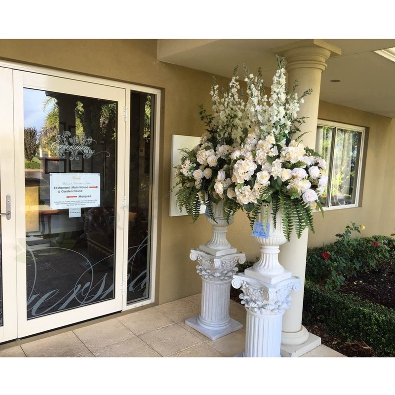 For Hire – Urn Arrangement (Cream Colour)