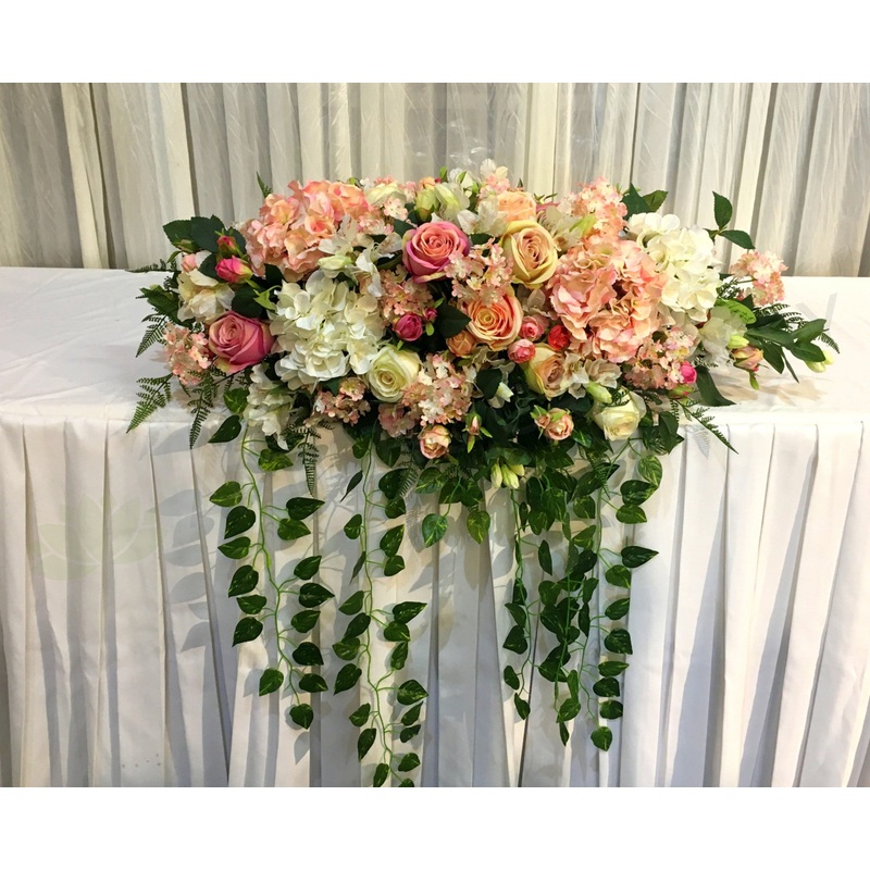 For Hire – Bridal Table Centrepiece (Pink) 100cm