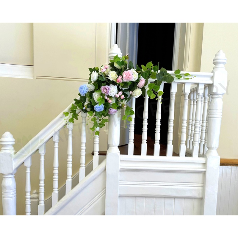 For Hire – Staircase Floral 80cm long Code: HI0072 Melissa