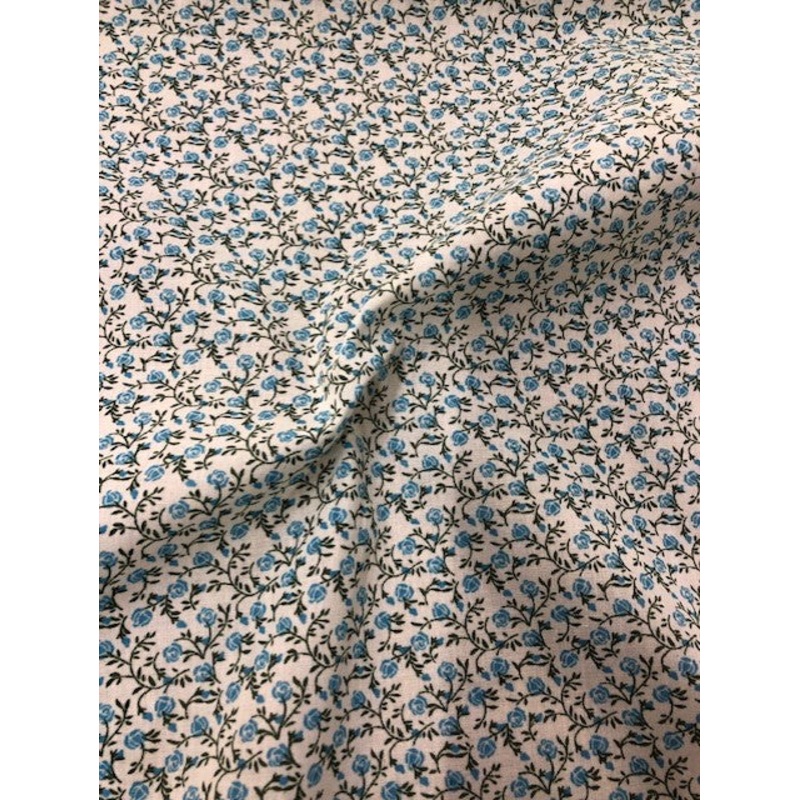 1 metre Blue Polycotton Fabric x 110cm –  Small Tea Rose