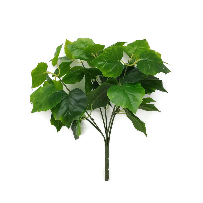 Green Foliage Serrated Leaf Bush x 7 Stem – 32cm