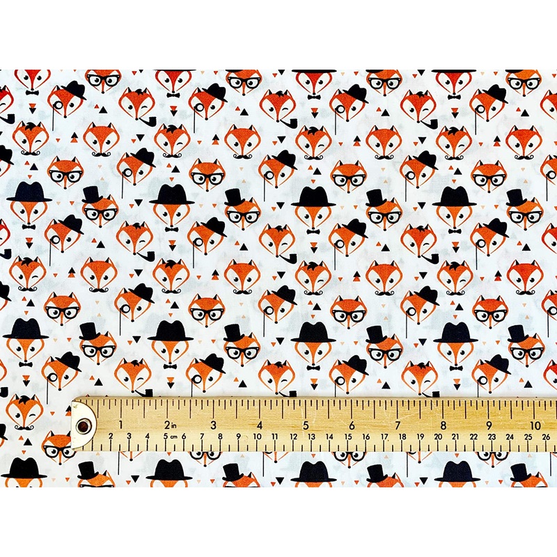 1 Metre 100 % Cotton Poplin Fabulous Mr. Fox Width: 110cm (45 inches)