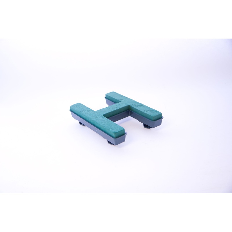 Oasis Floral Foam Letter with Clips H