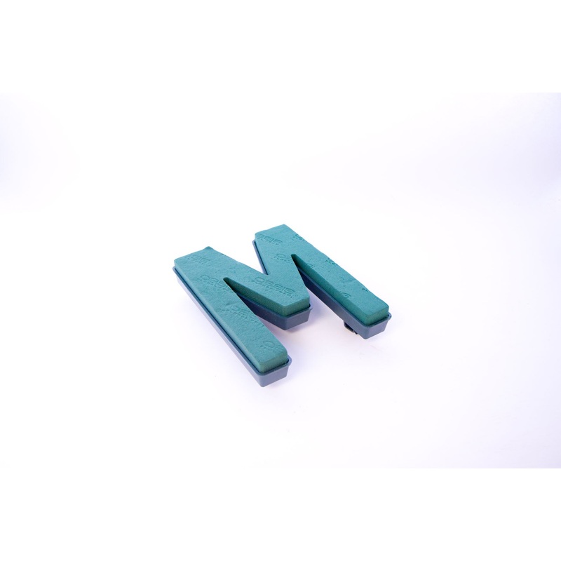 Oasis Floral Foam Letter with Clips M