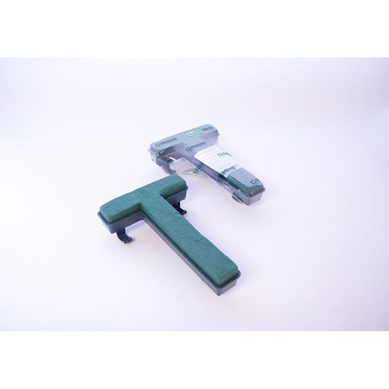 Oasis Floral Foam Letter with Clips T