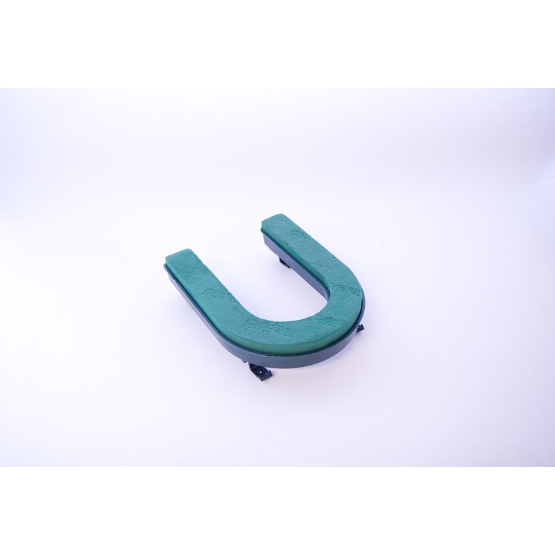 Oasis Floral Foam Letter with Clips U