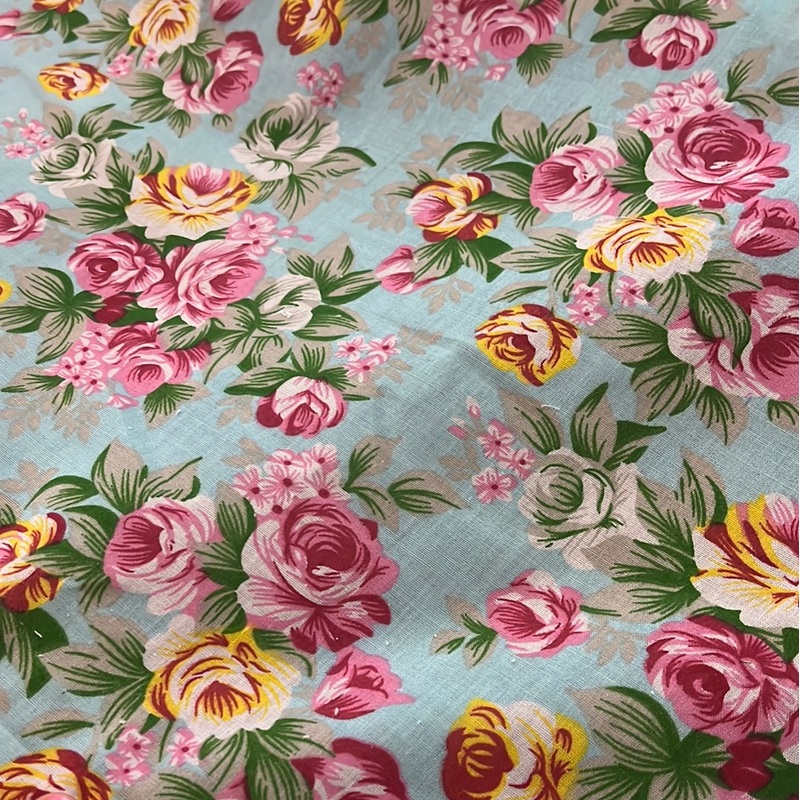 1 Metre Chic Roses on Blue Polycotton Fabric x 110cm / 43
