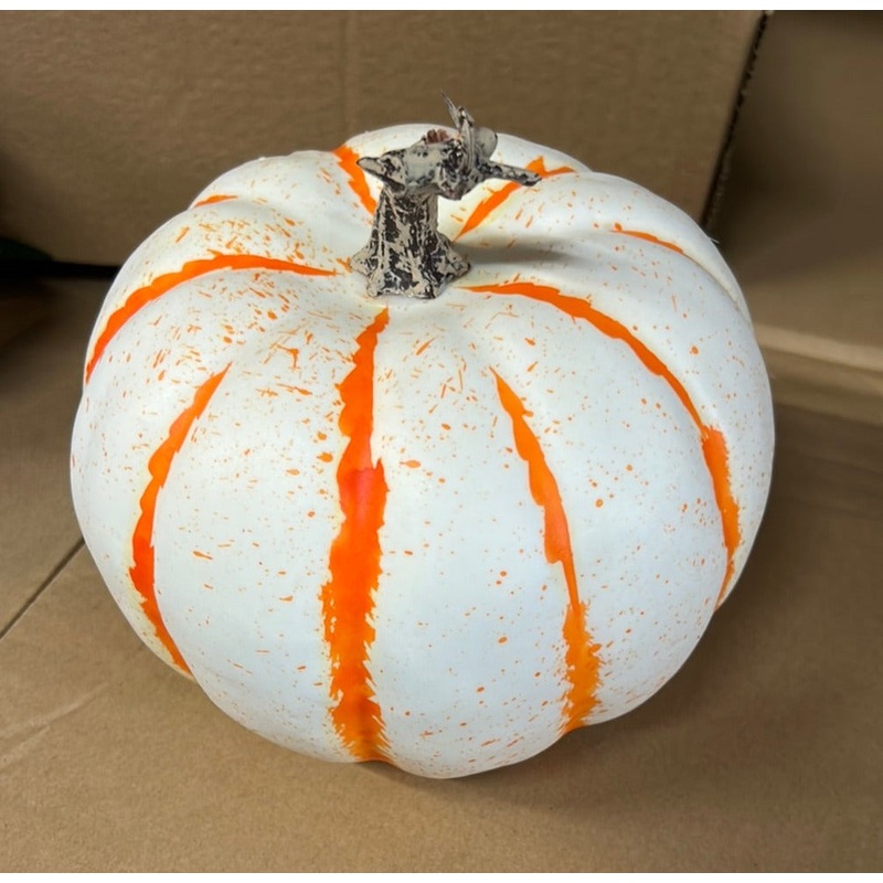 Orange & White Pumpkin 16 x 11cm