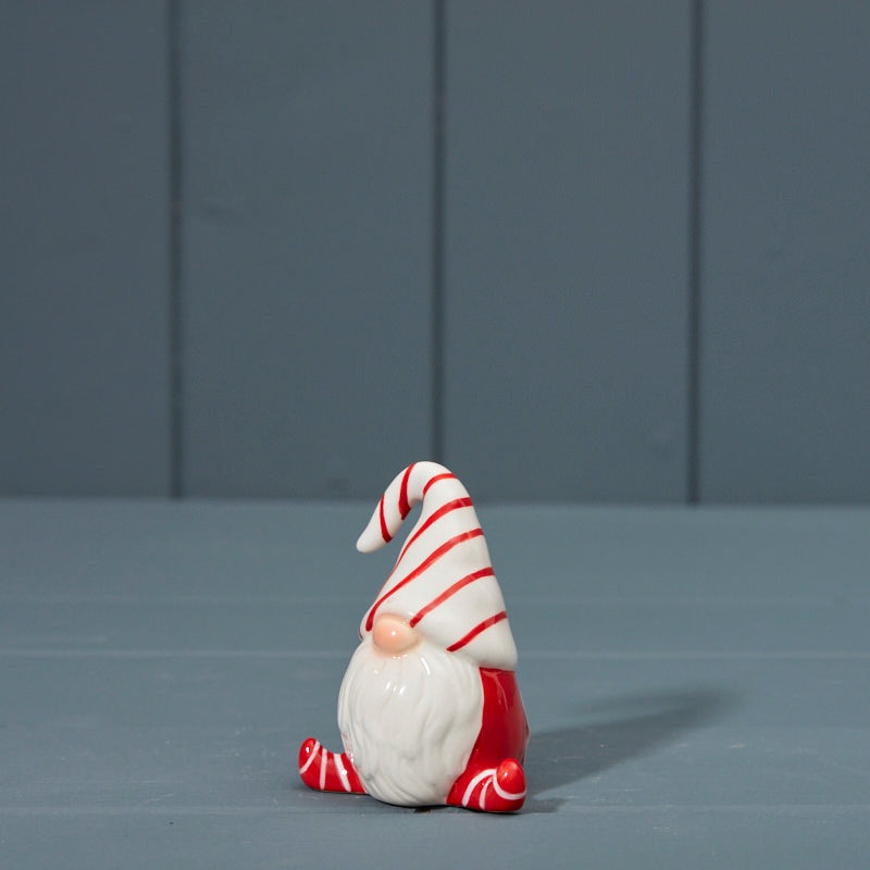 (Discontinued)Red and White Ceramic Sitting Santa x 7.5cm Height