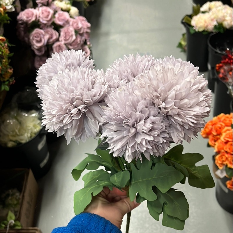 7 Head Spiky Chrysanthemum Bush x 32cm – Lilac Grey