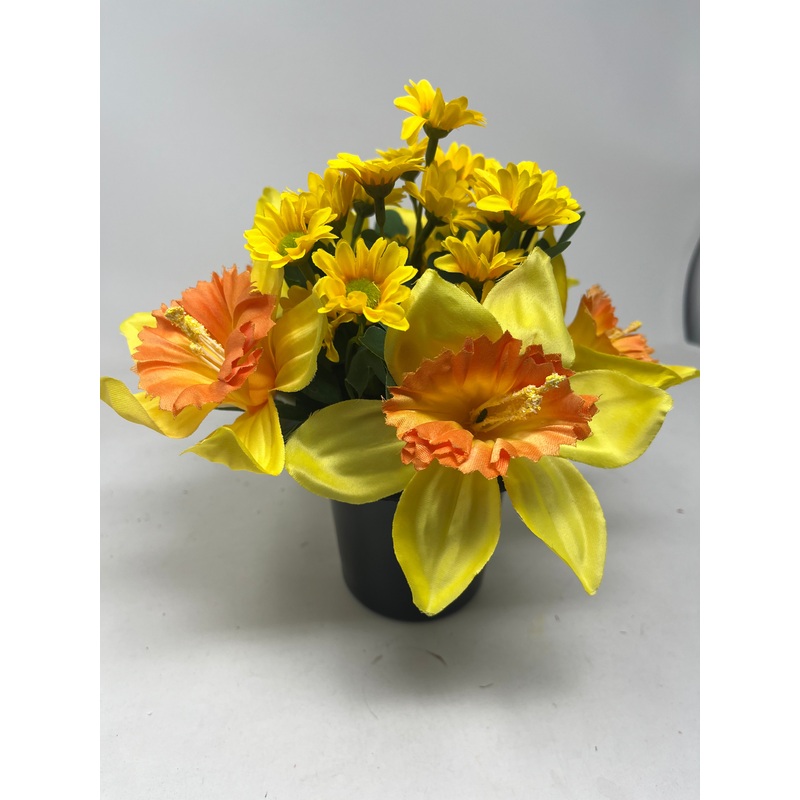 HANDMADE replacement pot with Daffodils + Yellow Daisies