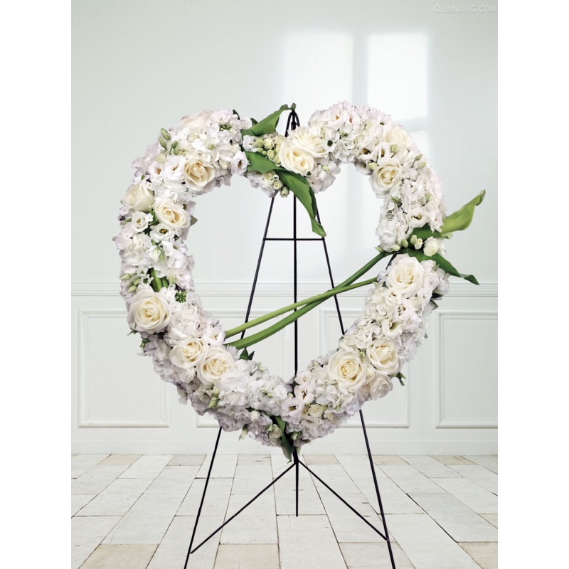 ER-6 Monocolour Heart-shaped Wreath