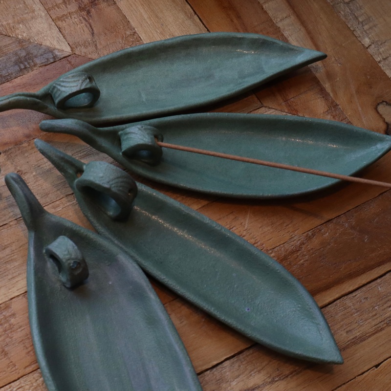Bamboo Leaf Incense Holder