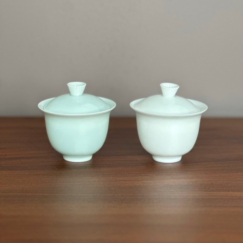 Lunar Gaiwan-Light Blue & White