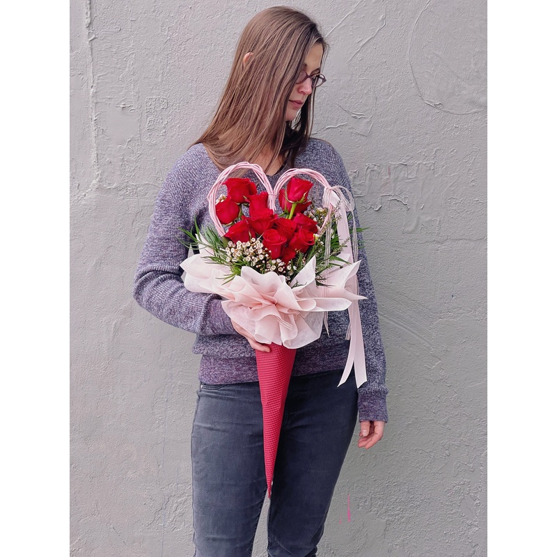 Rouge-Coloured Love Wand-Red Roses & White Roses & Pink Roses