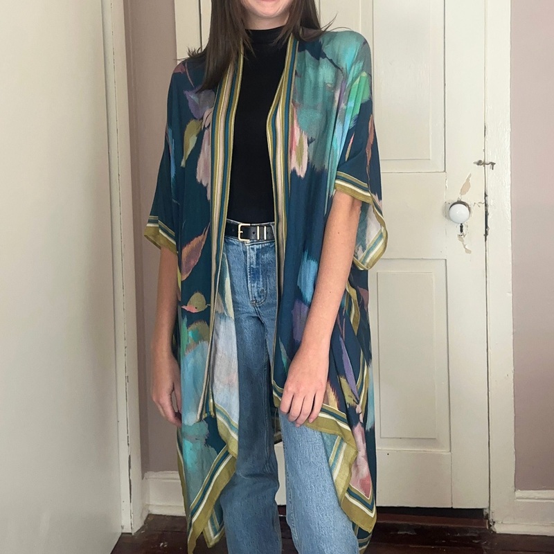 Conspicuous Floral Kimono – Cobalt Blue