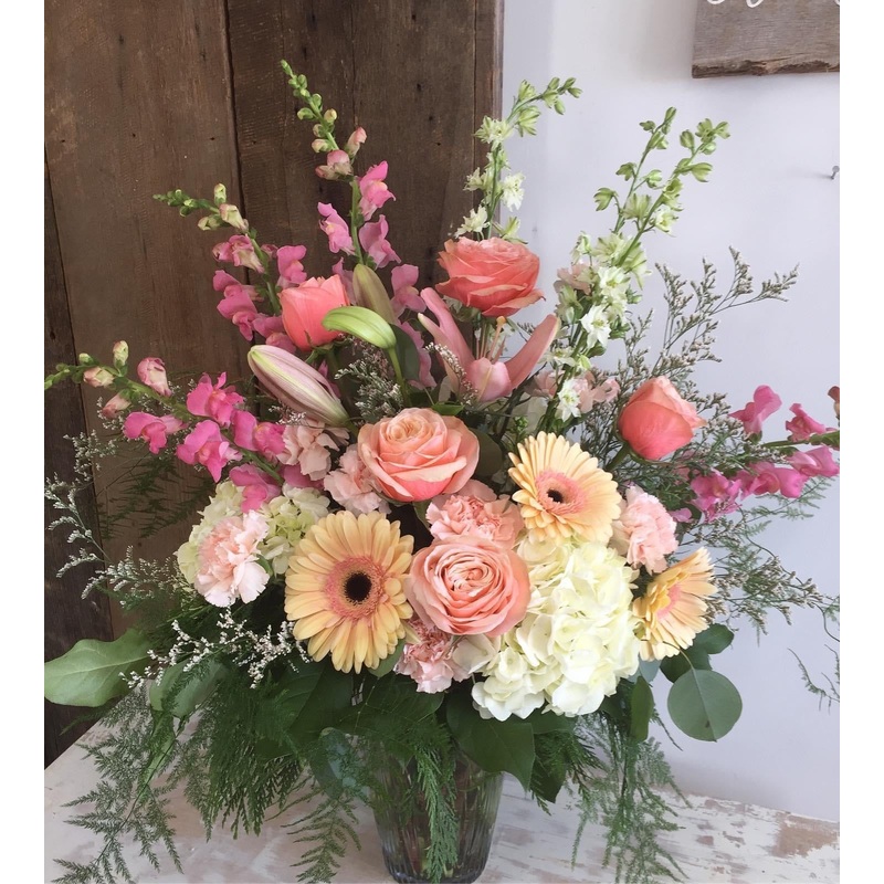 Valentine’s Day Lavish & Lovely ~ Vase Arrangement