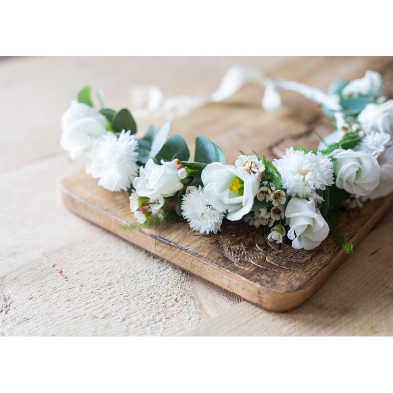 White and Green Fresh Flower Crown