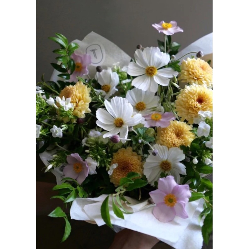 Monthly Subscription: Hand-Wrapped Bouquet