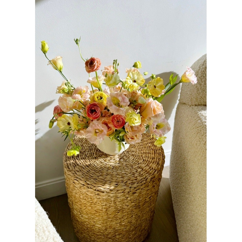 Monthly Subscription: Vase Arrangement