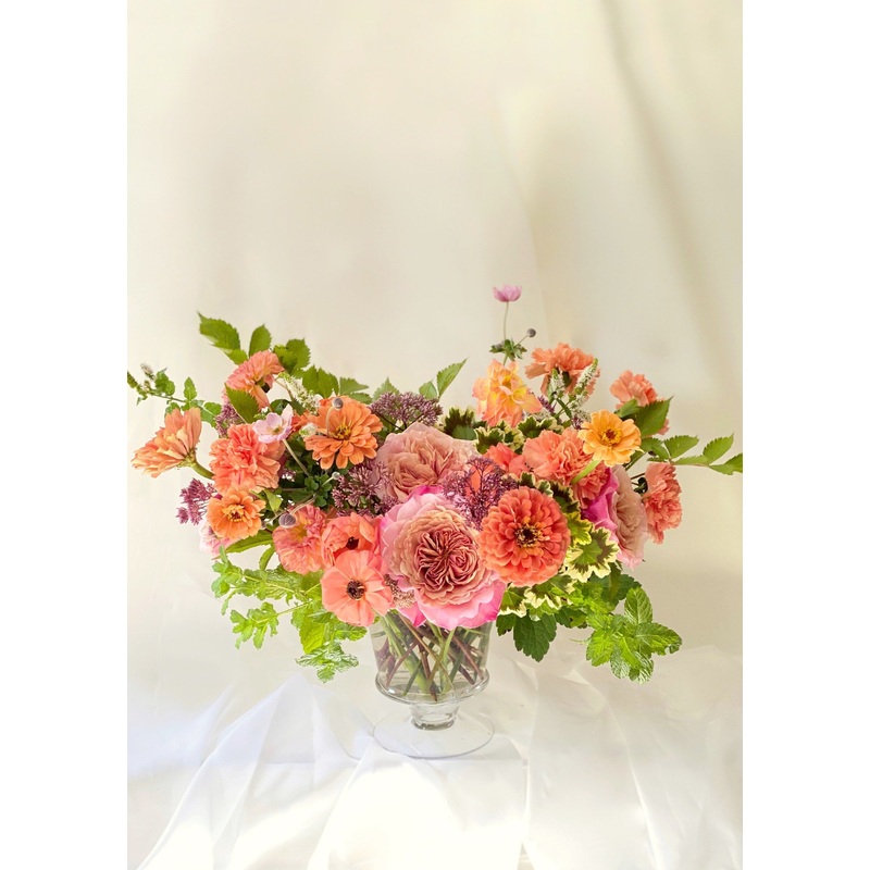 The Deluxe Centerpiece-Seasonal Brights & Timeless Neutrals & Bold Jewel-Tones