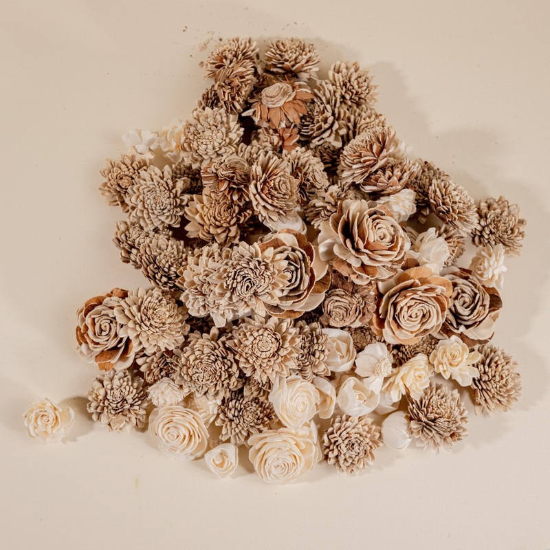 400 Random Assorted Wood Flowers