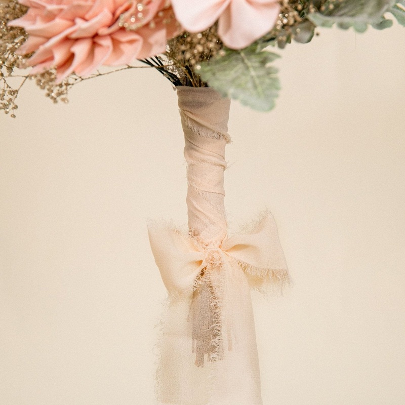 Chiffon Ribbon Holder-White & Black & Beige