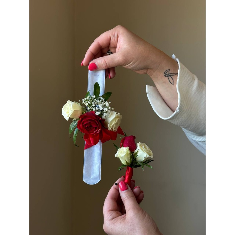 Corsage and Boutonniere Set