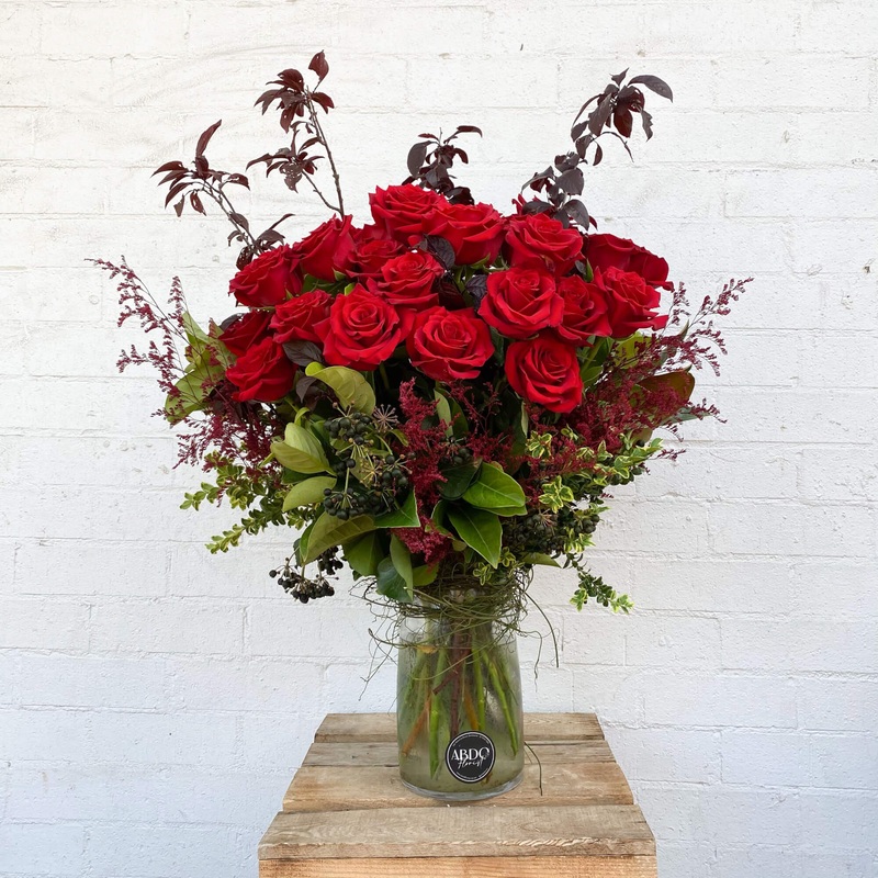 L`Amour Rose Arrangement In Glass Vase