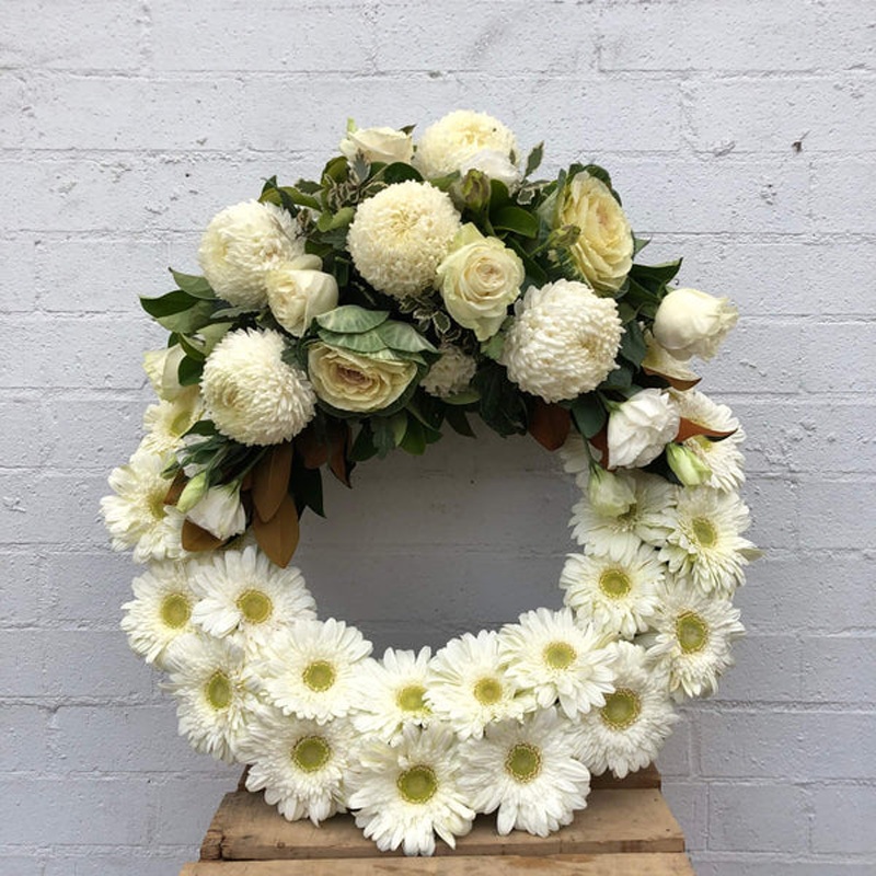 White Gerbera Based Wreath-20 Inch & 24 Inch & 30 Inch & 36 Inch