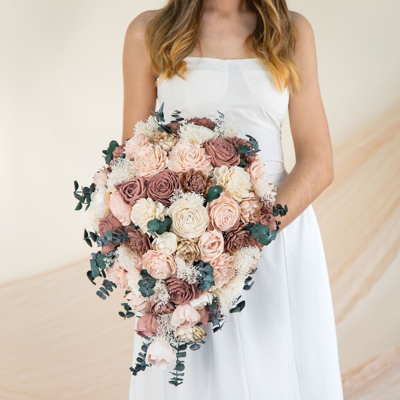 Extra Large Cascade Bouquet – The Best*