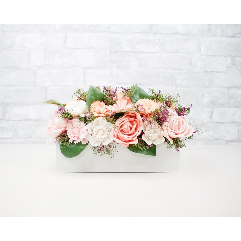 Peaches and Cream Centerpiece