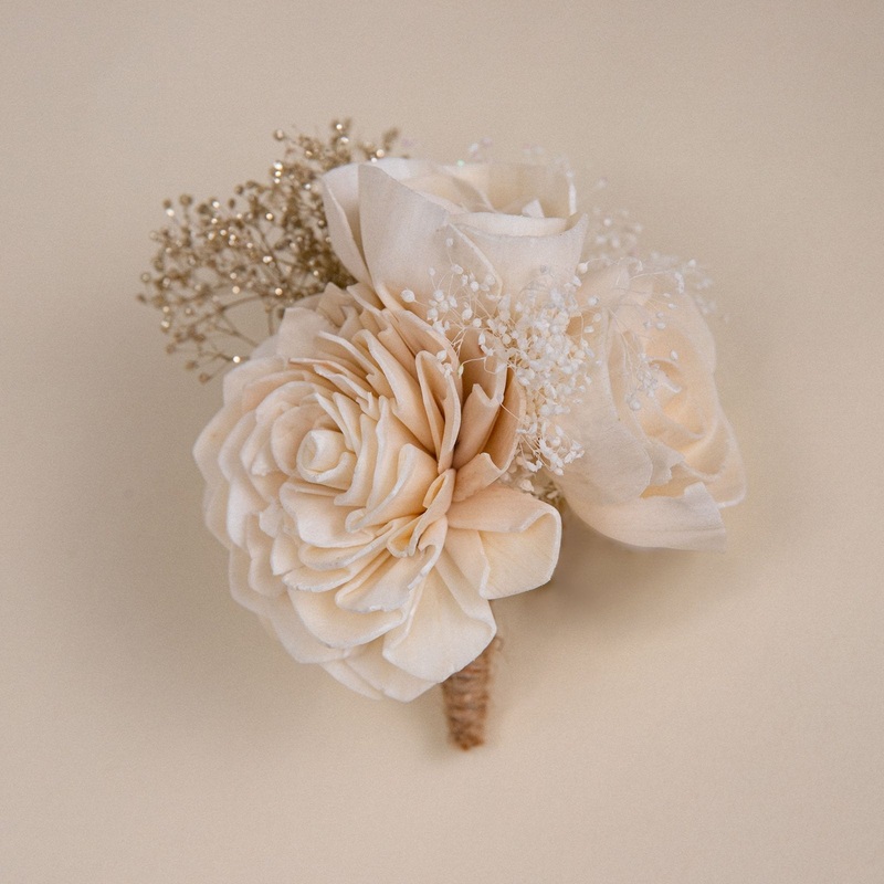 Pure Elegance Groom’s Boutonniere