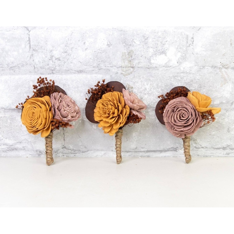 Wanderlust Boutonniere (Set Of 3)*