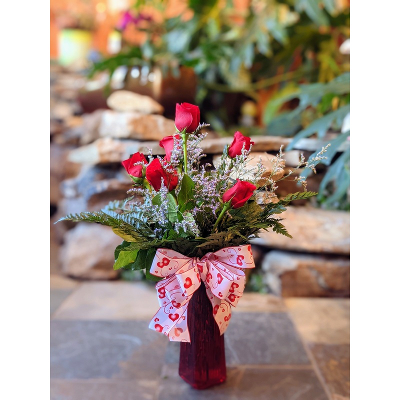 Contemporary Red Roses – Half Dozen