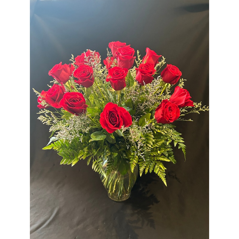 Contemporary Red Roses – Two Dozen