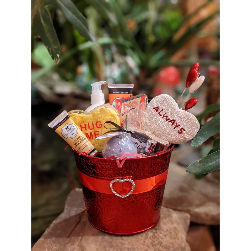 Valentine’s Spa Day Gift Basket