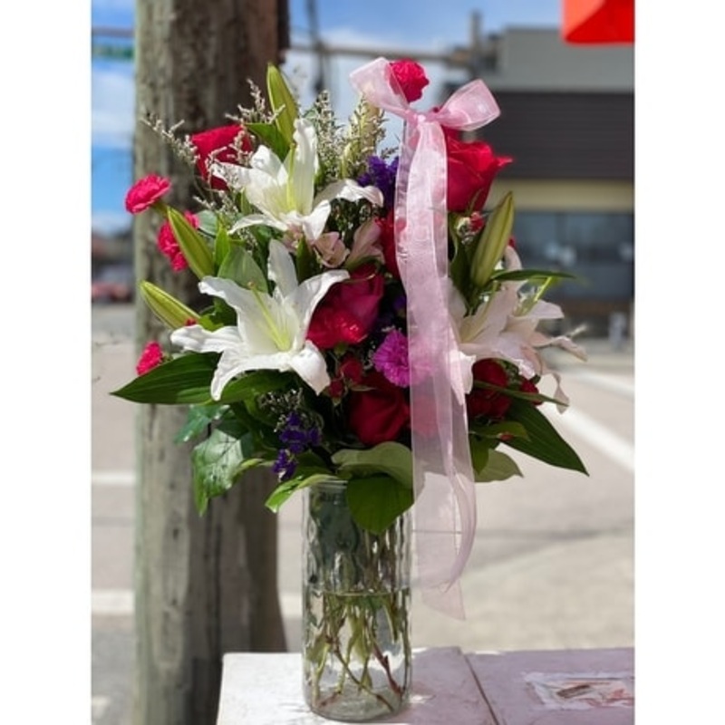 A Mix of Pink-Standard & A Mix of Pink & Balloon