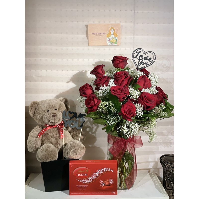 Yours Truly-Standard – 12 Roses Set