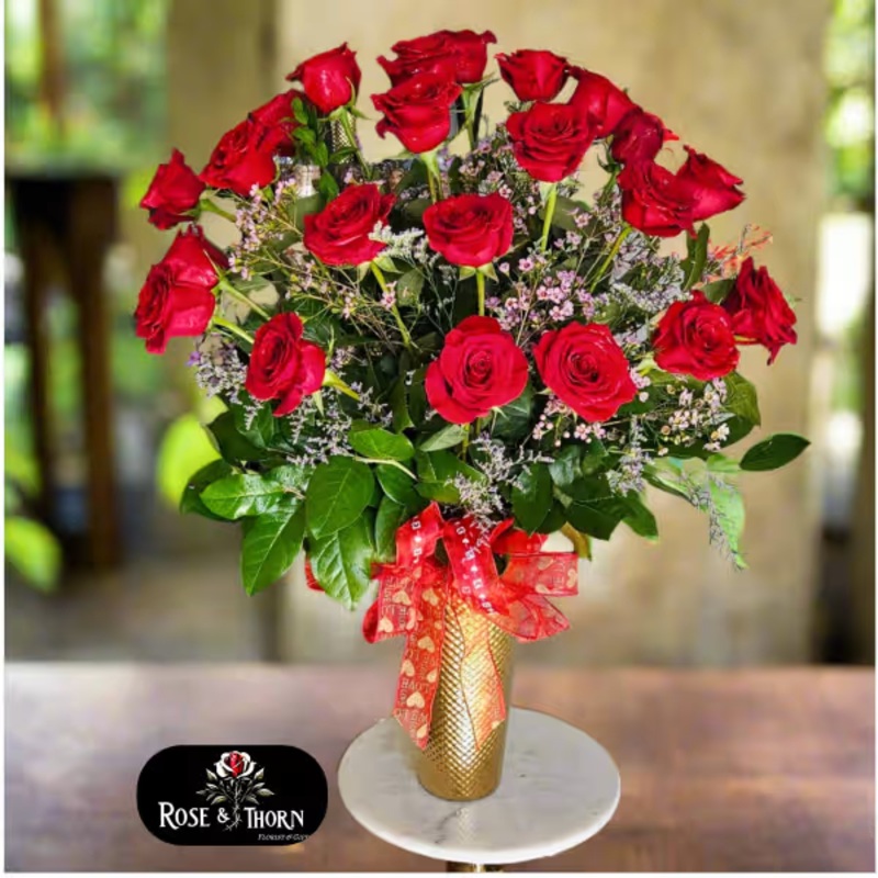 24 long-stemmed Valentine’s roses IN.140