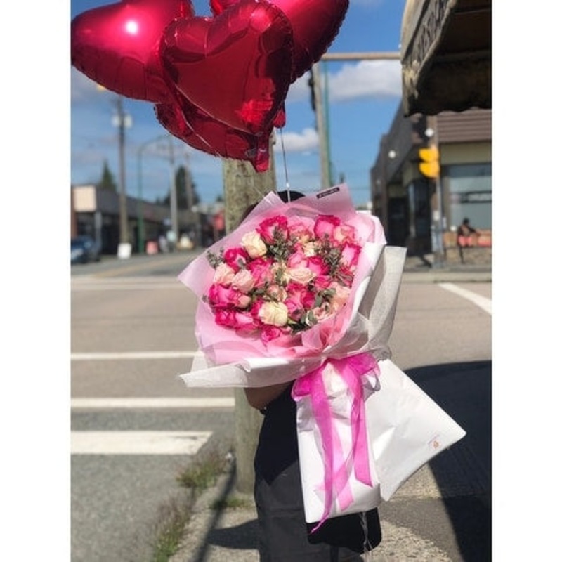 Glamorous Heart-White Wrapping & Black Wrapping