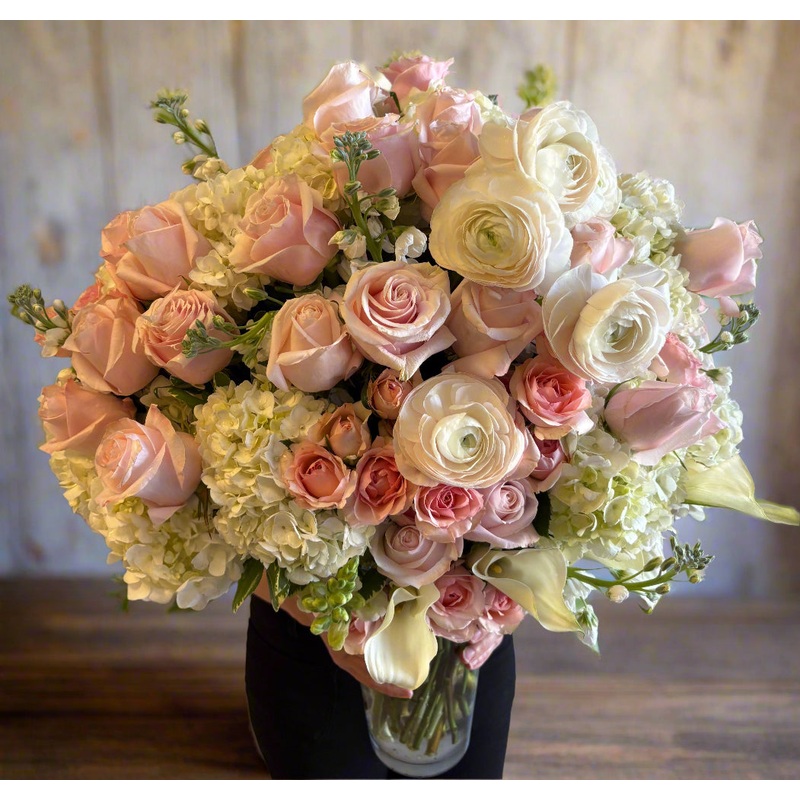 Luxurious Love Bouquet IN.599