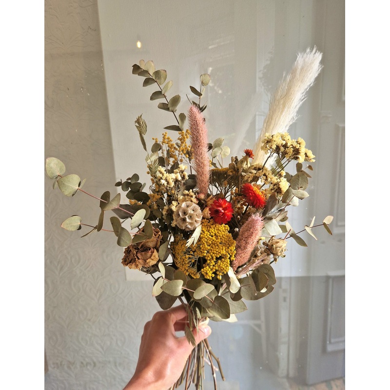 Dried flower posy – late summer selection